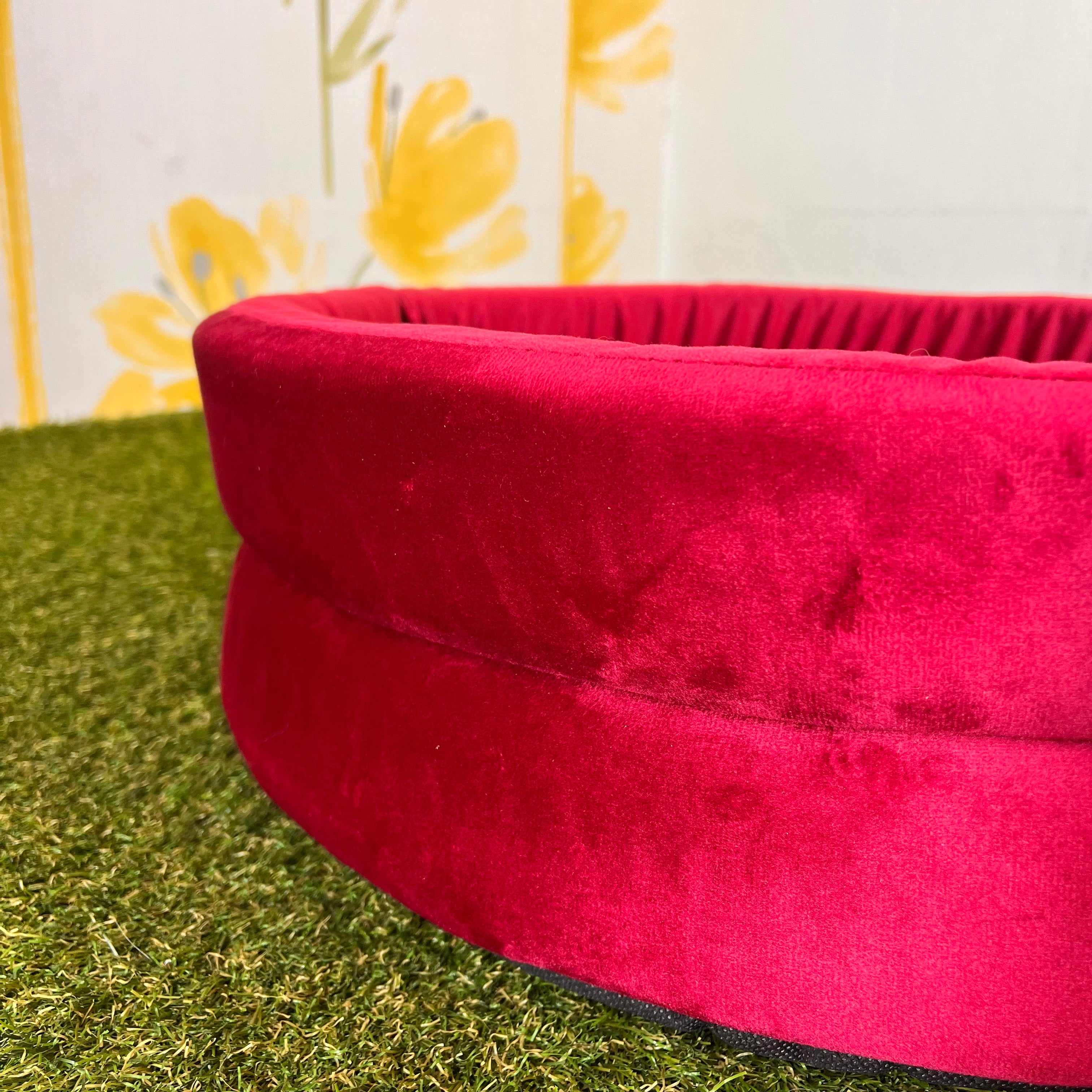 PANIER ROND POUR CHAT ET CHIEN COULEUR ROUGE VIF